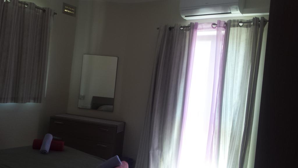 Apartment Triq Is-Silla Marsaskala Exterior photo